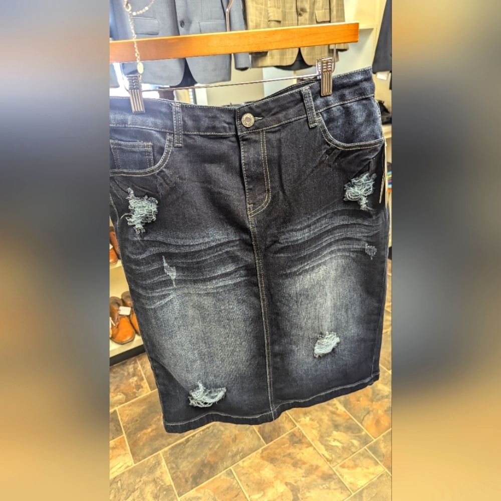 Be Girl denim pencil skirt sz XL 😁